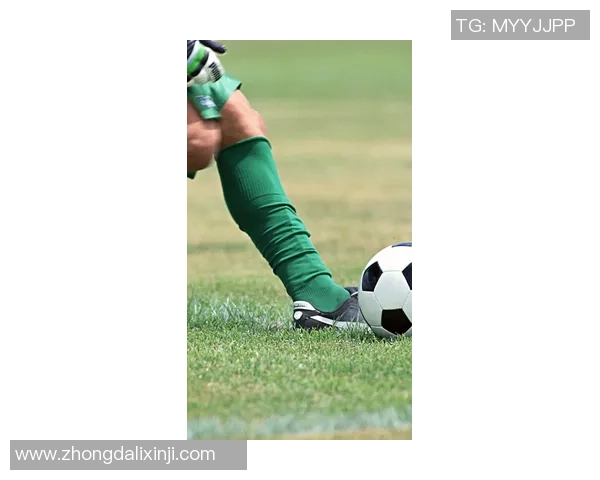 足球巨星手机壁纸九宫格精选,尽享全球球场传奇人物风采 足球巨星手机壁纸九宫格精选,尽享全球球场传奇人物风采