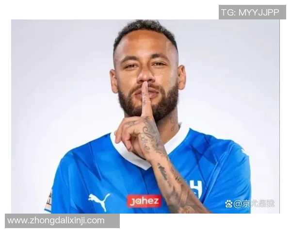 足球球星冷漠时刻集锦：从无表情到冷酷一笑的瞬间回顾